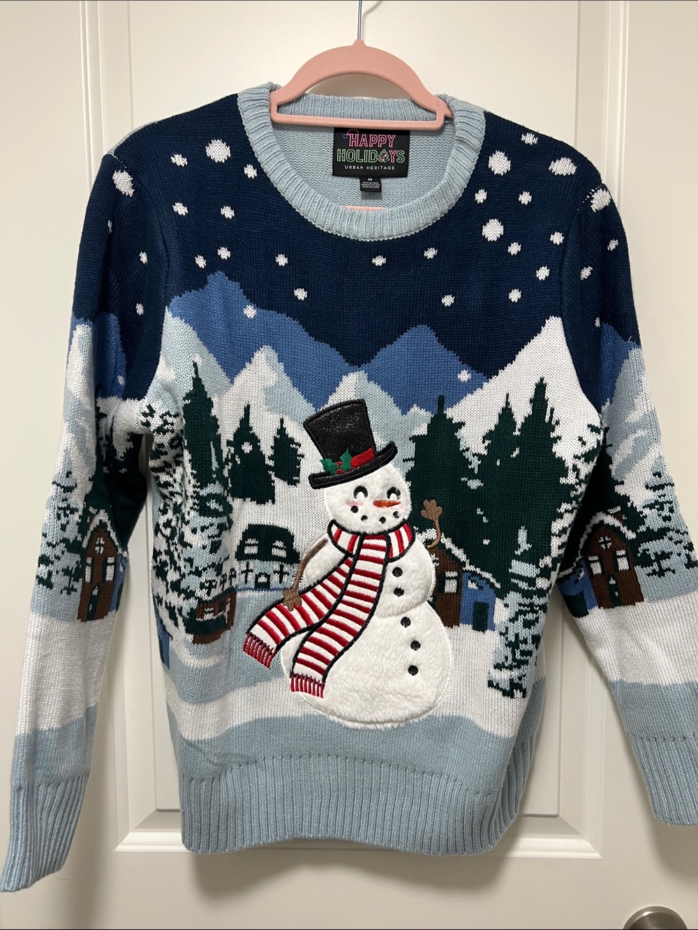 Urban Heritage Navy Blue Snowman Crewneck Sweater with Red Accent